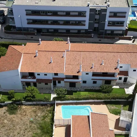#390 New Town With Share Pool דירה *