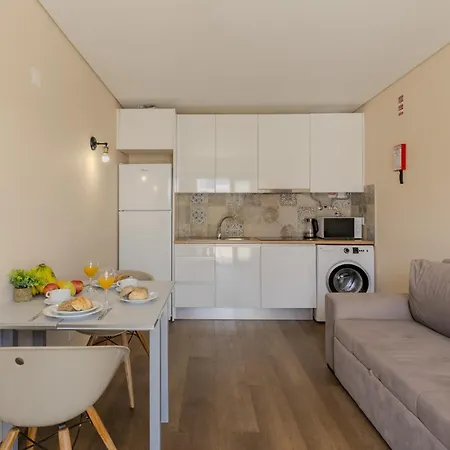 Appartement #390 New Town With Share Pool *